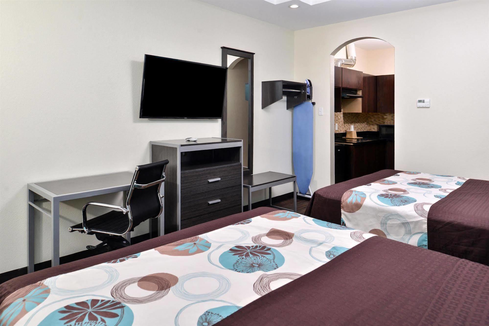Americas Best Value Inn & Suites Spring / N. Houston Esterno foto