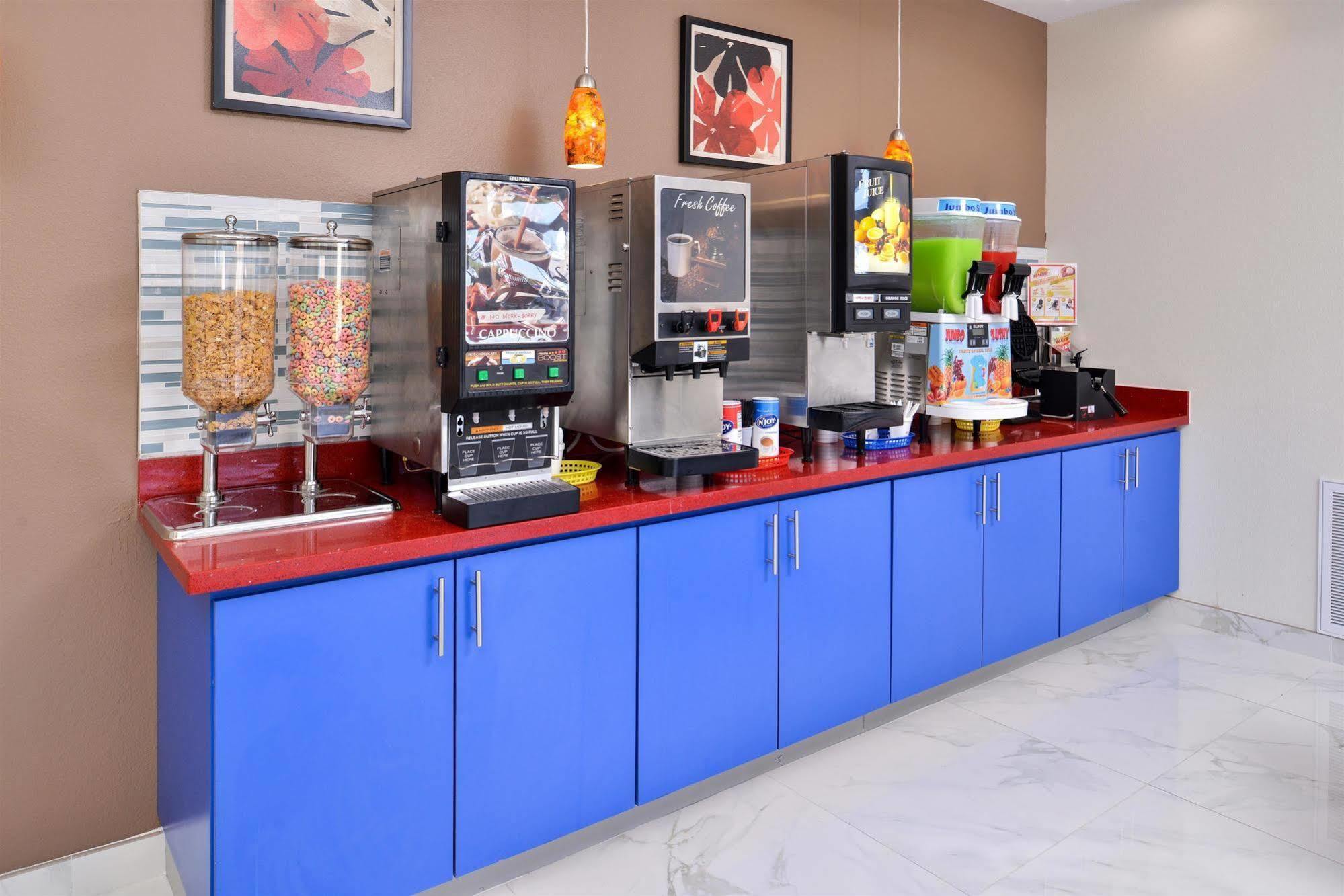 Americas Best Value Inn & Suites Spring / N. Houston Esterno foto